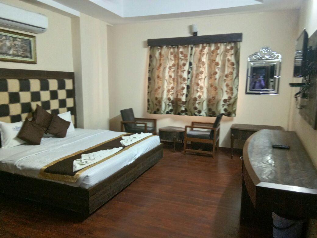 Hotel The Majestic Хайдарабад Экстерьер фото